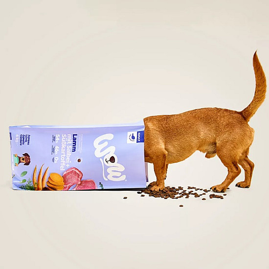 Wow Dog Adult Lamb - Суха храна за кучета с агне, салвия и сладък картоф